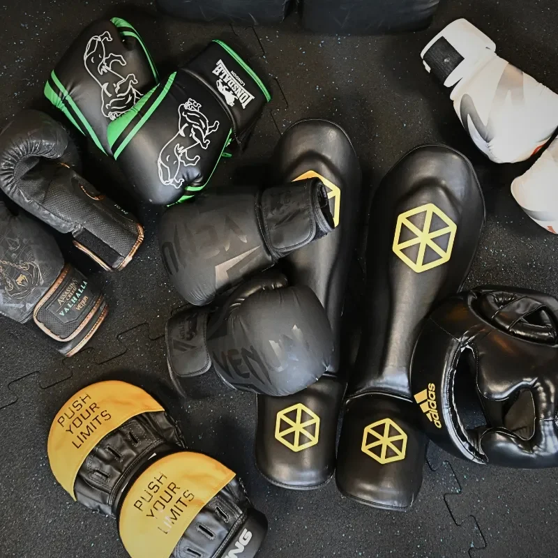 Kompletna Oprema za boks i kik boks – Vračar